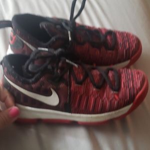 Youth shoe Nike 1 sold